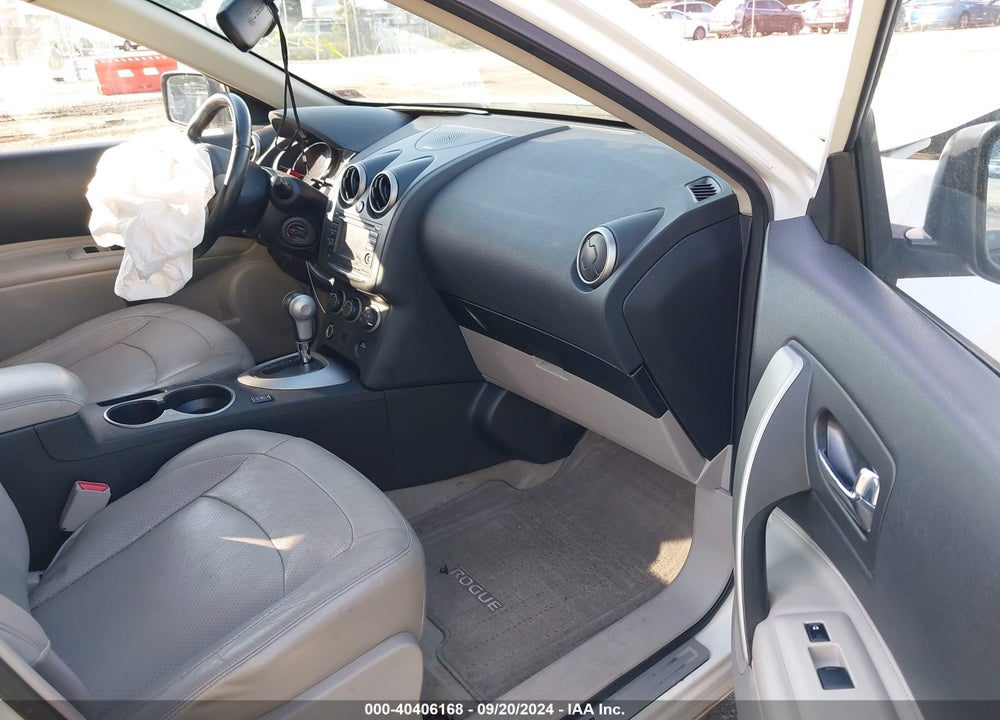 2013 NISSAN ROGUE SV W/SL PKG VIN: JN8AS5MT1DW531537