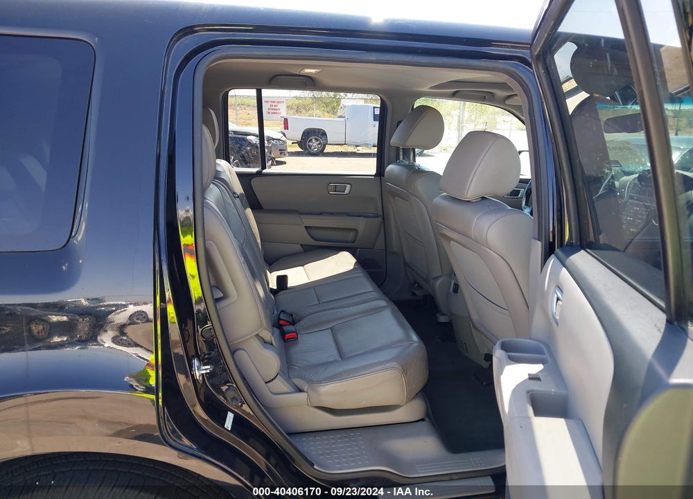 2015 HONDA PILOT EX-L VIN: 5FNYF3H57FB031906