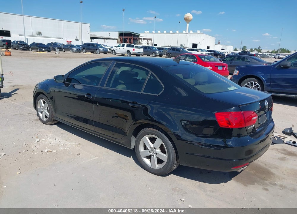 2012 VOLKSWAGEN JETTA 2.0L TDI VIN: 3VWLL7AJ7CM412192