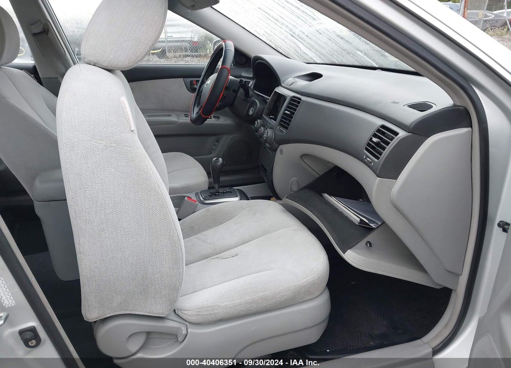 2007 KIA OPTIMA LX VIN: KNAGE123175156135