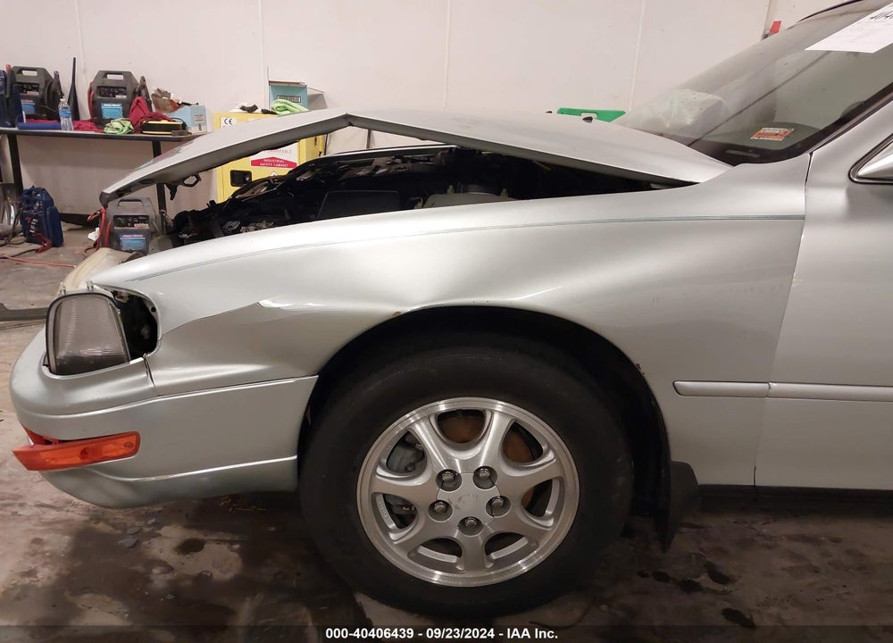 1994 TOYOTA CAMRY LE VIN: 4T1GK12C2RU018314