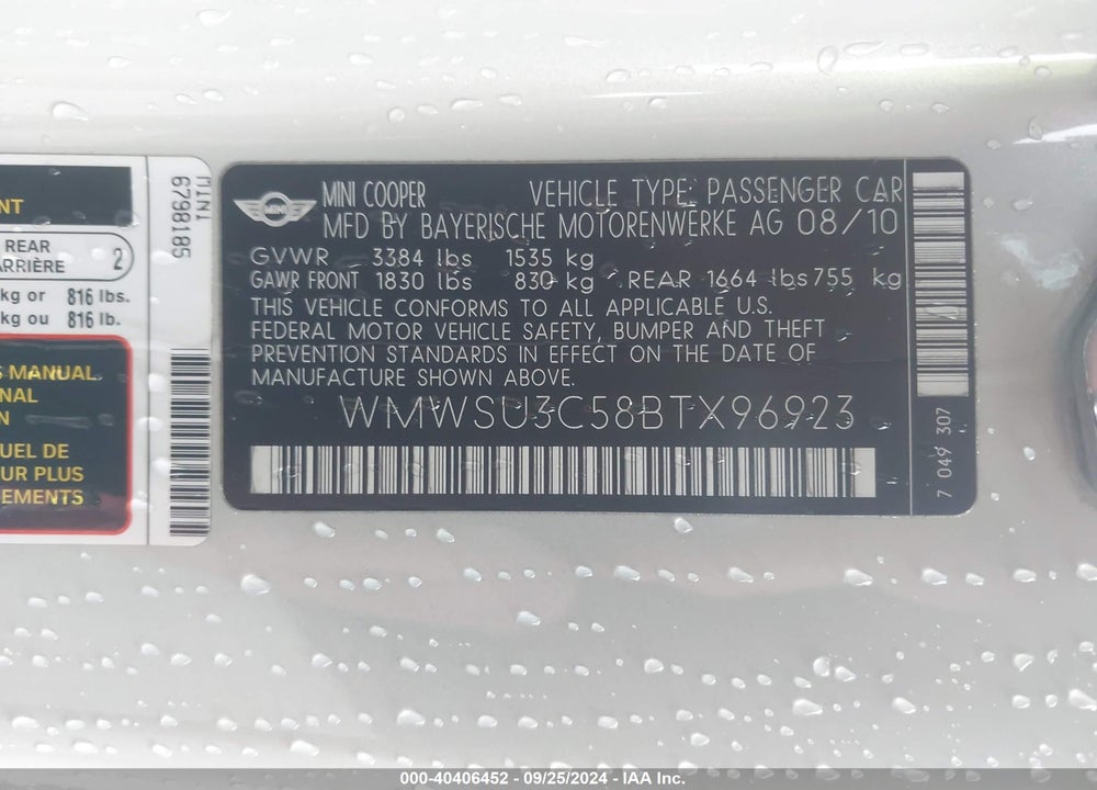 2011 MINI COOPER VIN: WMWSU3C58BTX96923