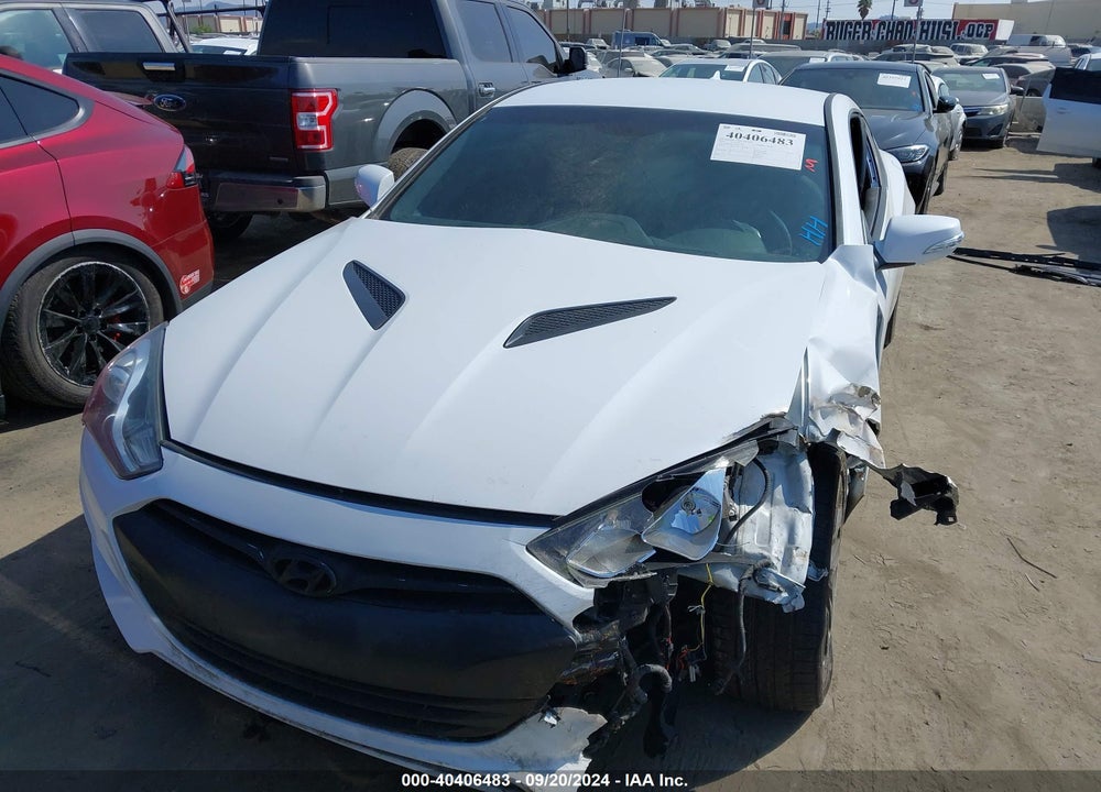 2016 HYUNDAI GENESIS 3.8 BASE VIN: KMHHT6KJ5GU131183
