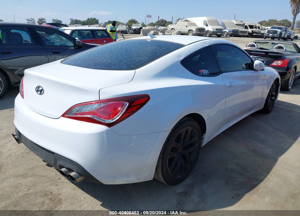 2016 HYUNDAI GENESIS 3.8 BASE VIN: KMHHT6KJ5GU131183