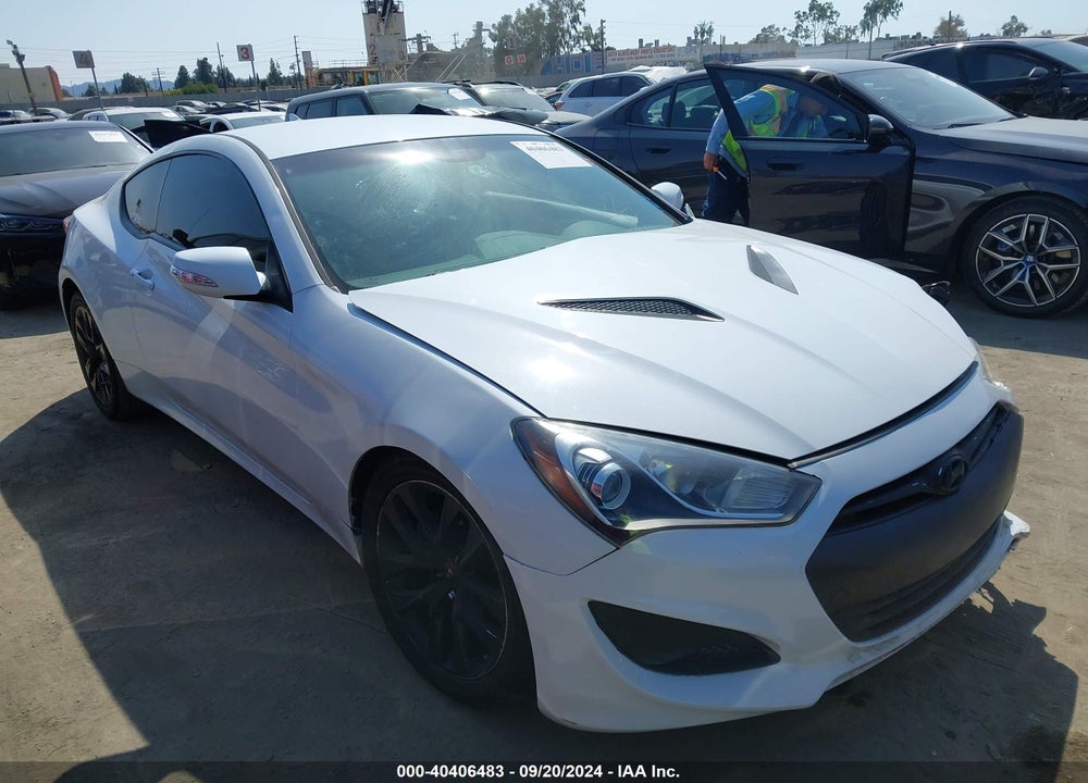 2016 HYUNDAI GENESIS 3.8 BASE VIN: KMHHT6KJ5GU131183