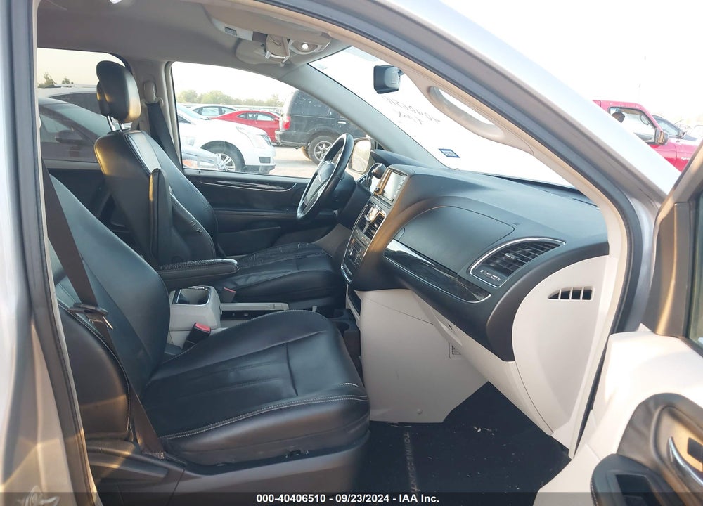 2014 CHRYSLER TOWN & COUNTRY TOURING VIN: 2C4RC1BG4ER440380