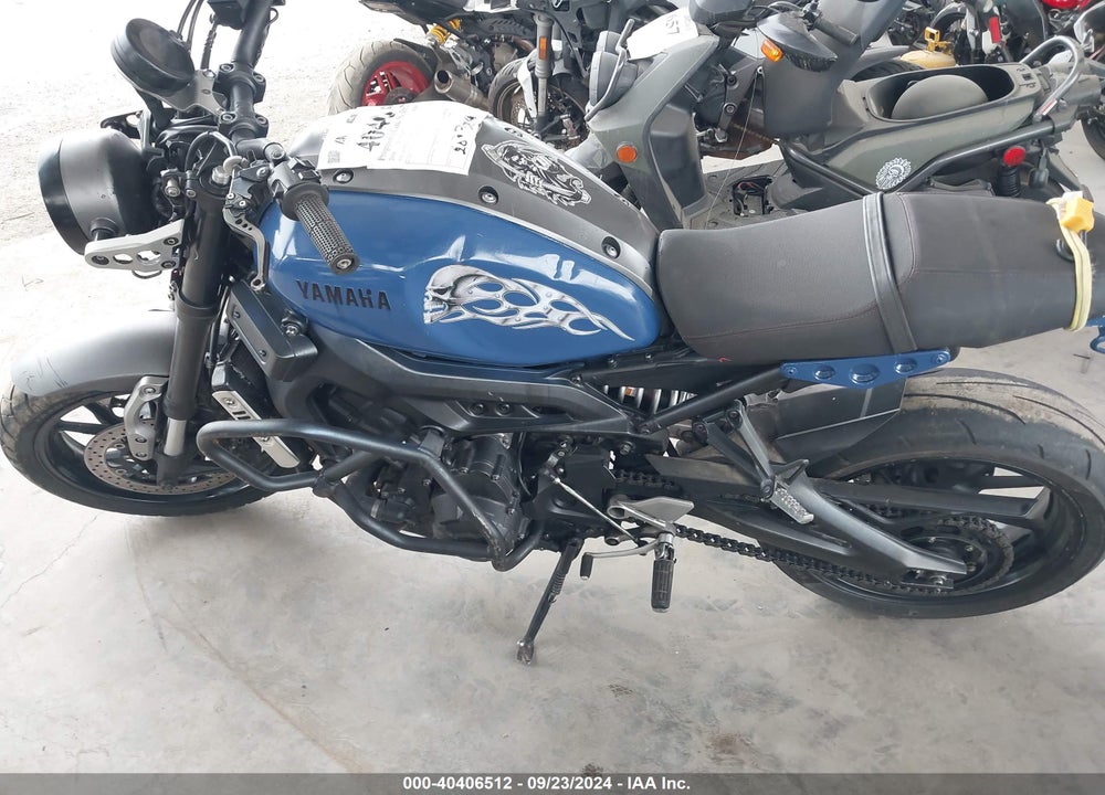 2016 YAMAHA XSR900 60TH ANNIVERSARY VIN: JYARN47E9GA000175