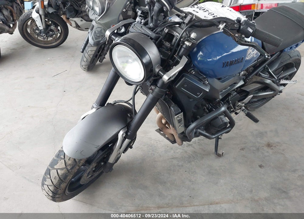2016 YAMAHA XSR900 60TH ANNIVERSARY VIN: JYARN47E9GA000175