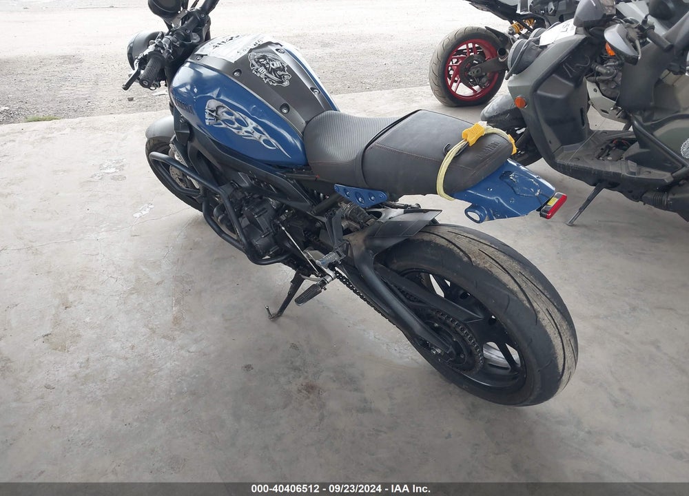 2016 YAMAHA XSR900 60TH ANNIVERSARY VIN: JYARN47E9GA000175