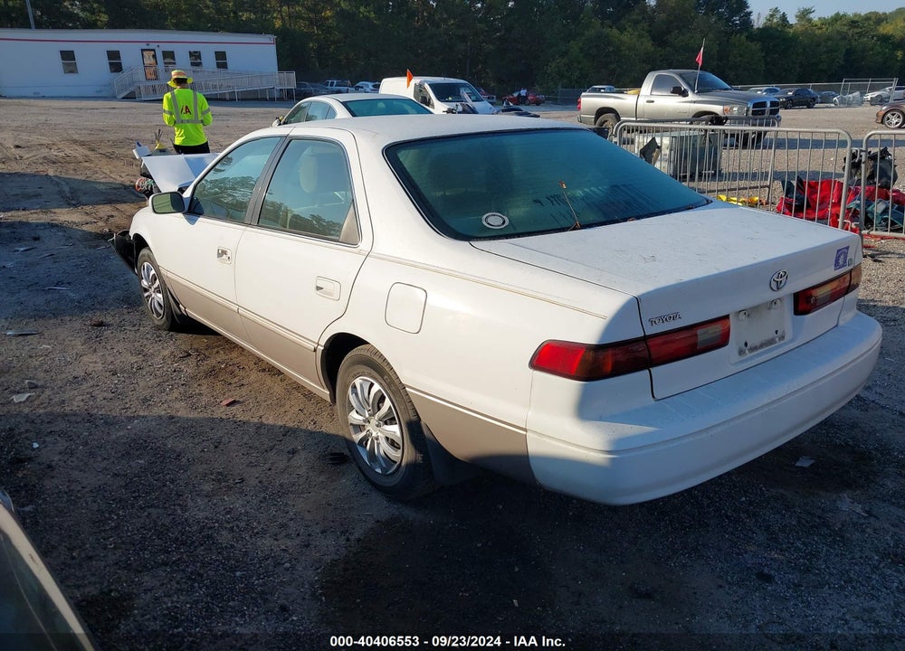 1999 TOYOTA CAMRY CE VIN: 4T1BG22K3XU902333
