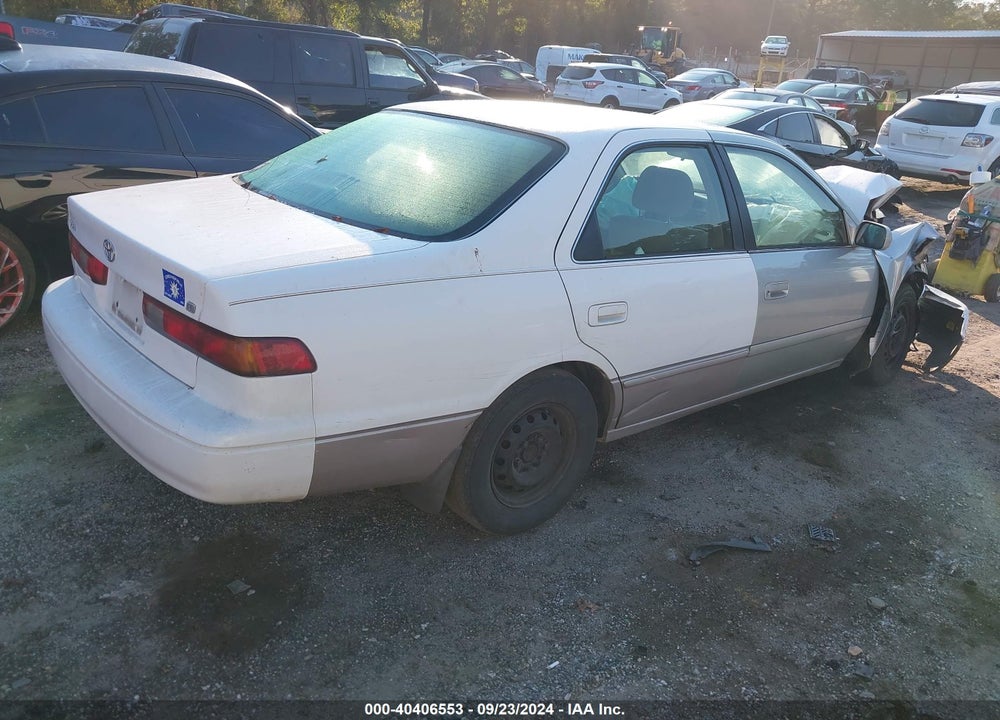 1999 TOYOTA CAMRY CE VIN: 4T1BG22K3XU902333