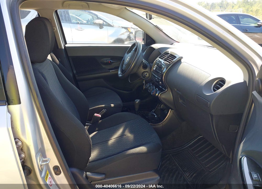 2008 SCION XD VIN: JTKKU104X8J014640