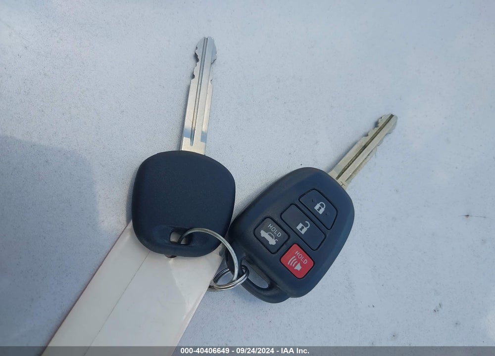 2016 TOYOTA COROLLA LE VIN: 5YFBURHE1GP480096