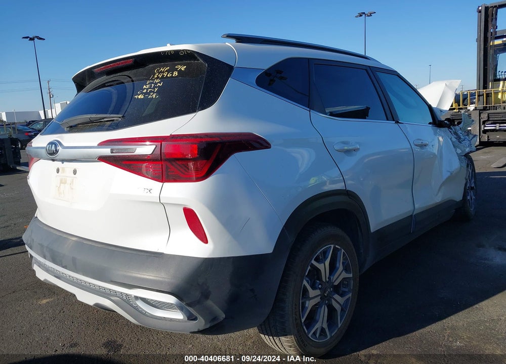 2021 KIA SELTOS EX VIN: KNDERCAA5M7223250