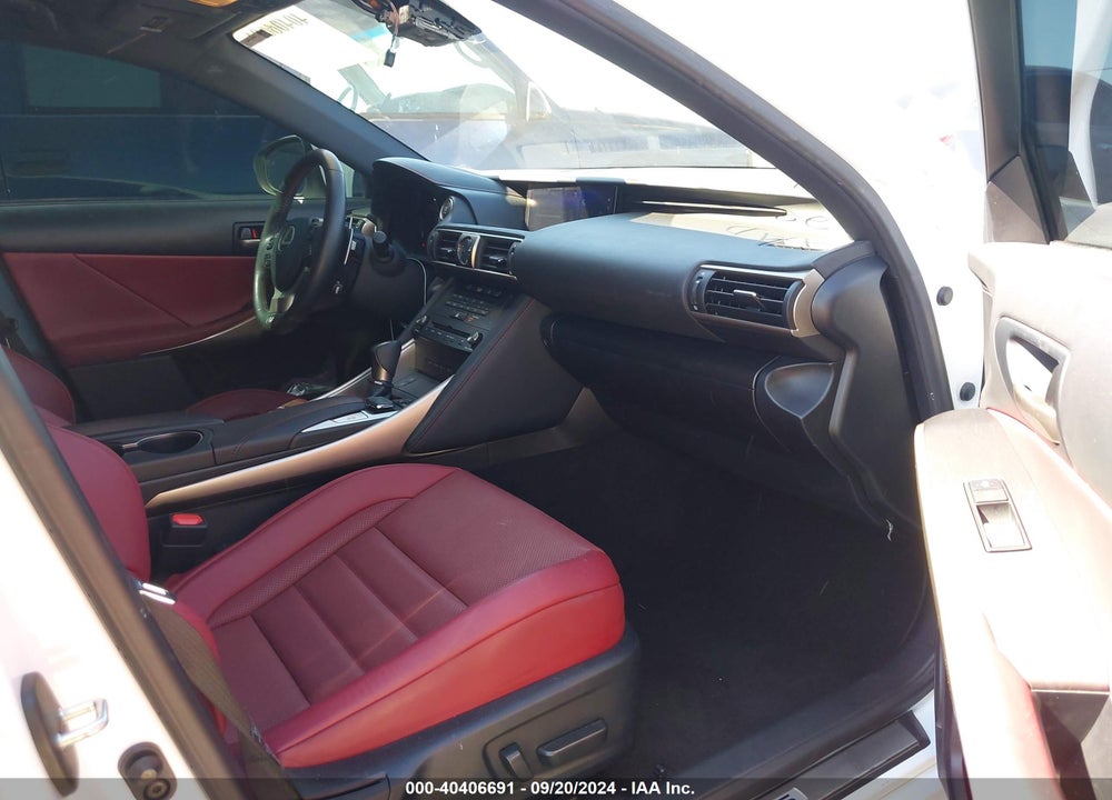 2019 LEXUS IS 300 VIN: JTHBA1D2XK5098000