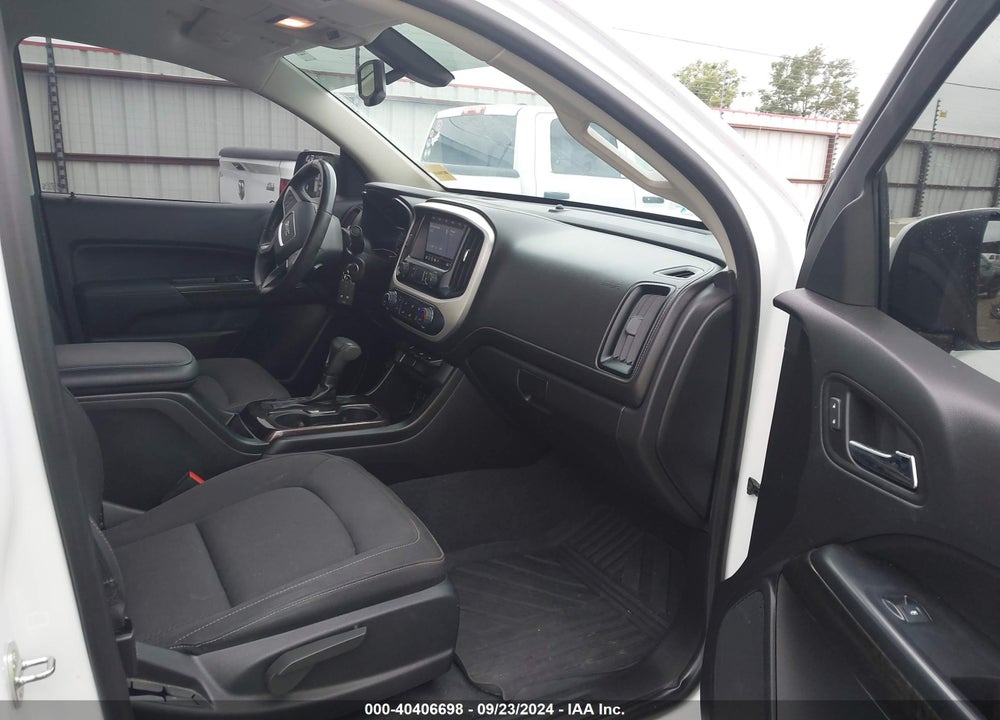 2020 GMC CANYON 4WD  SHORT BOX SLE VIN: 1GTG6CEN8L1235635