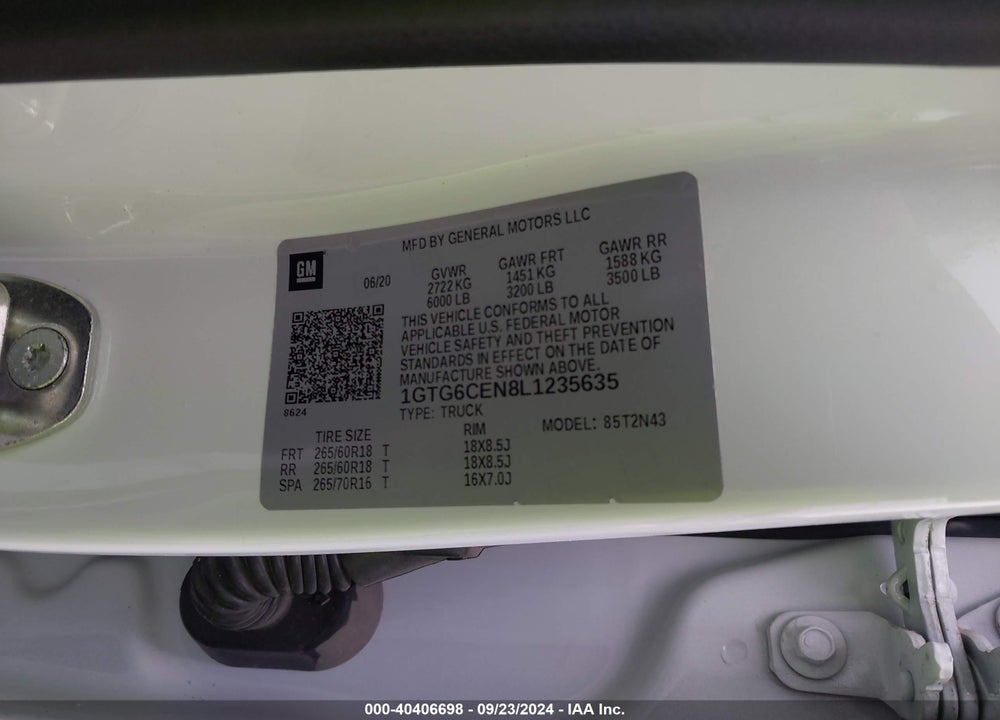 2020 GMC CANYON 4WD  SHORT BOX SLE VIN: 1GTG6CEN8L1235635