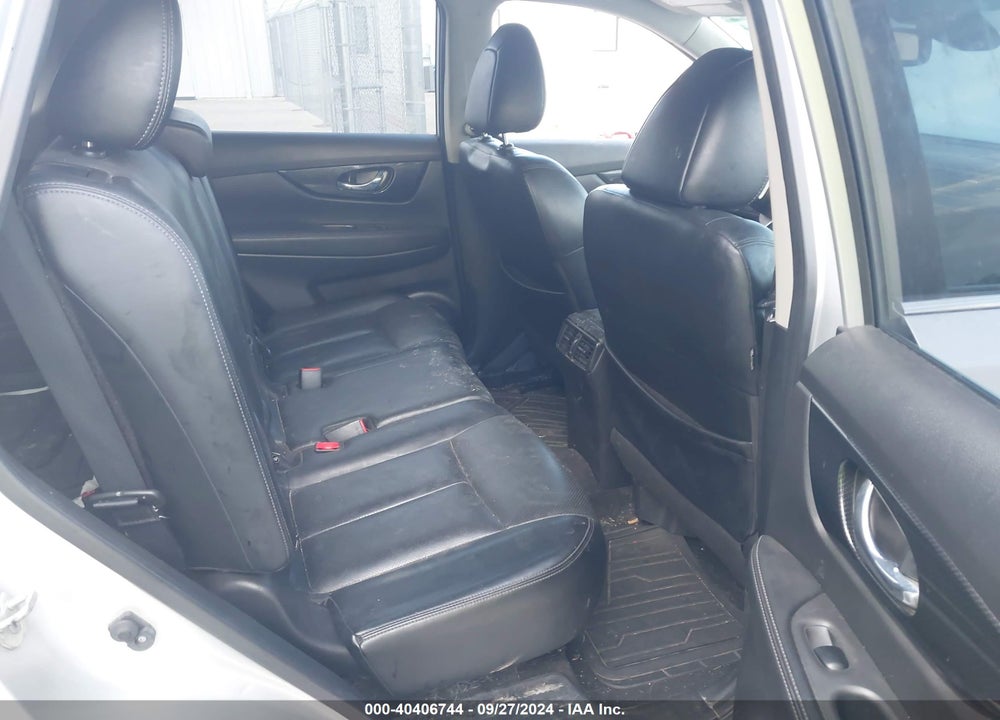 2018 NISSAN ROGUE VIN: JN8AT2MV1JW317611