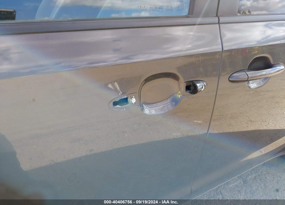 2017 KIA SEDONA LX VIN: KNDMB5C12H6243878