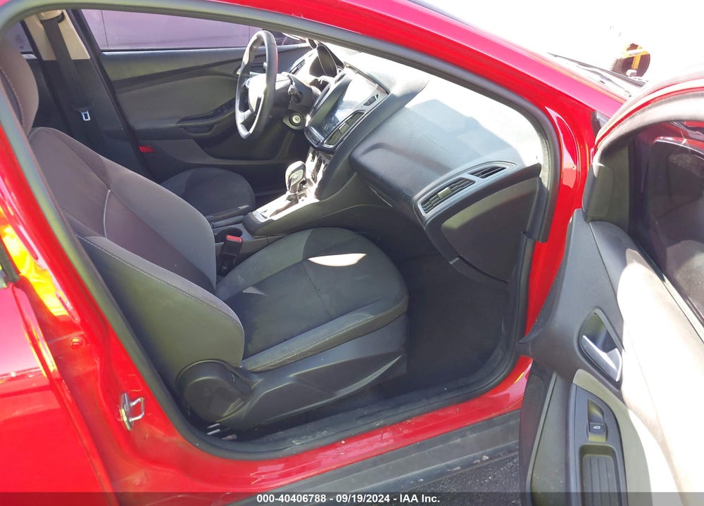 2014 FORD FOCUS SE VIN: 1FADP3K26EL265689