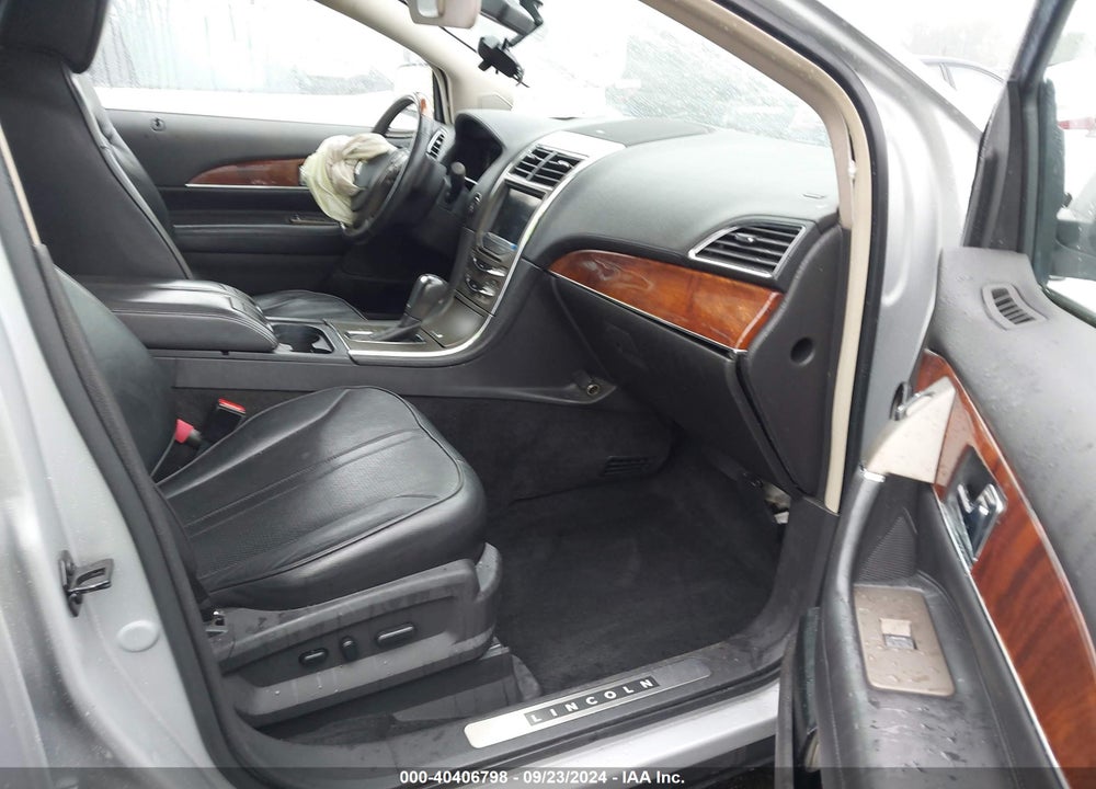 2011 LINCOLN MKX VIN: 2LMDJ6JKXBBJ10489