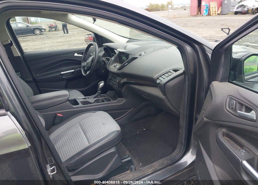 2019 FORD ESCAPE SE VIN: 1FMCU9GD2KUB63996
