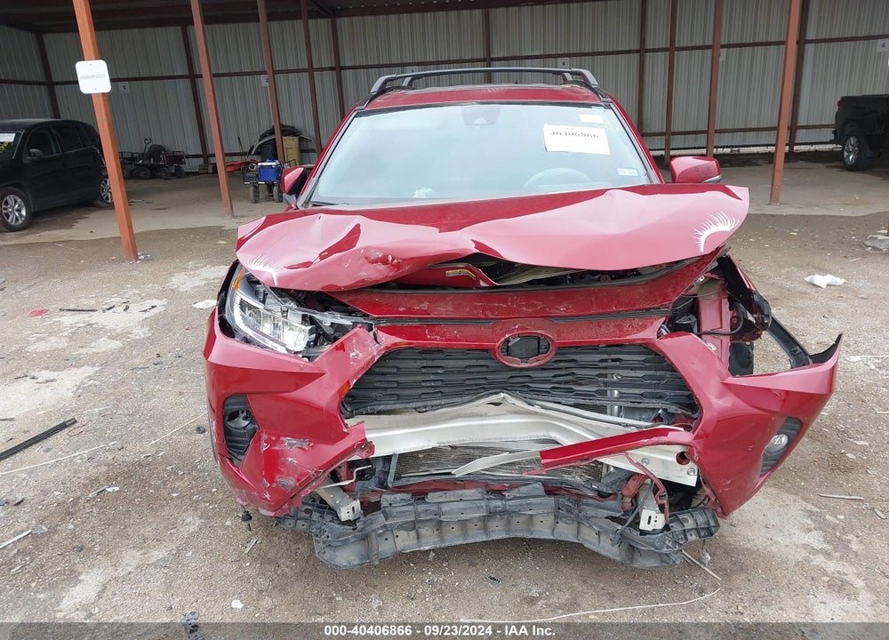 2020 TOYOTA RAV4 XLE VIN: 2T3W1RFV4LW095421