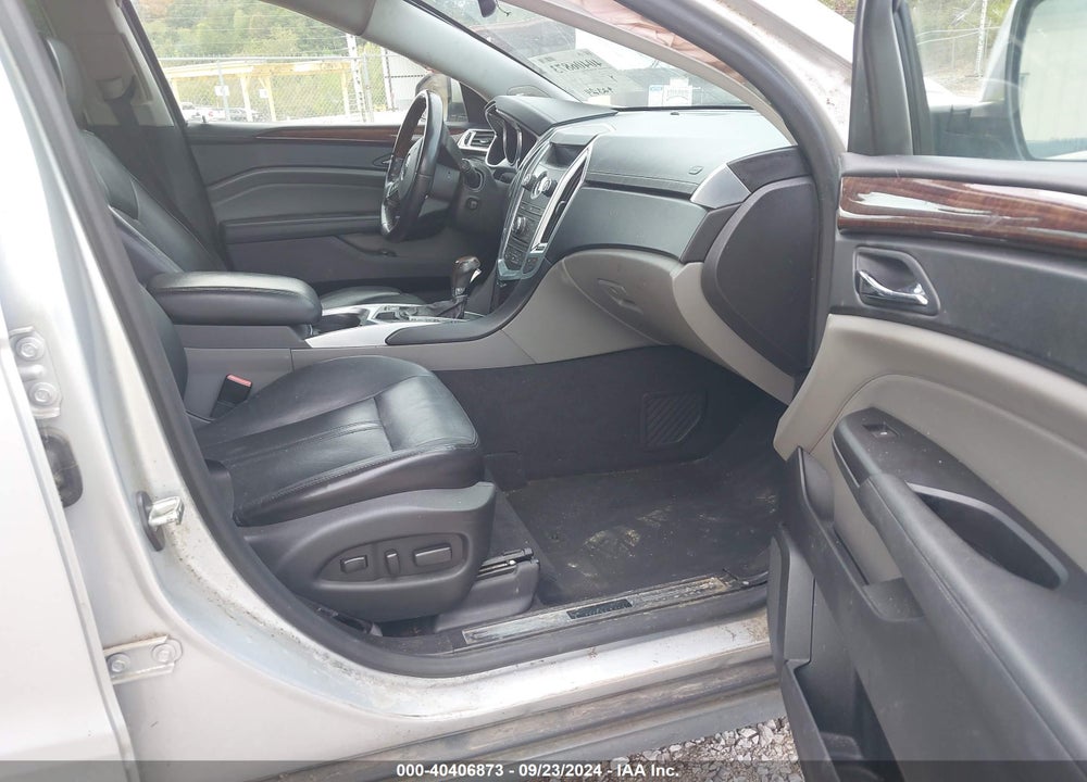 2011 CADILLAC SRX LUXURY COLLECTION VIN: 3GYFNDEY0BS526653