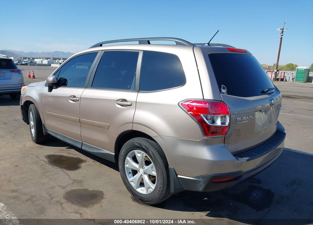 2014 SUBARU FORESTER 2.5I PREMIUM VIN: JF2SJAEC8EH433137