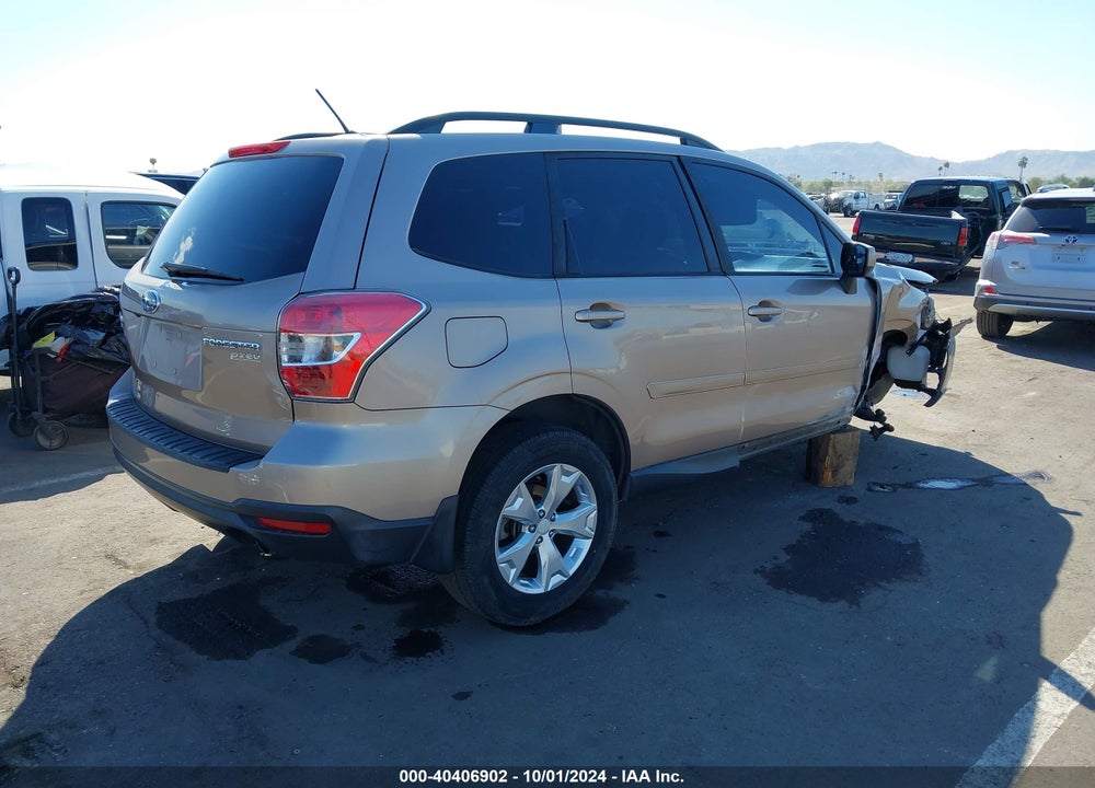 2014 SUBARU FORESTER 2.5I PREMIUM VIN: JF2SJAEC8EH433137
