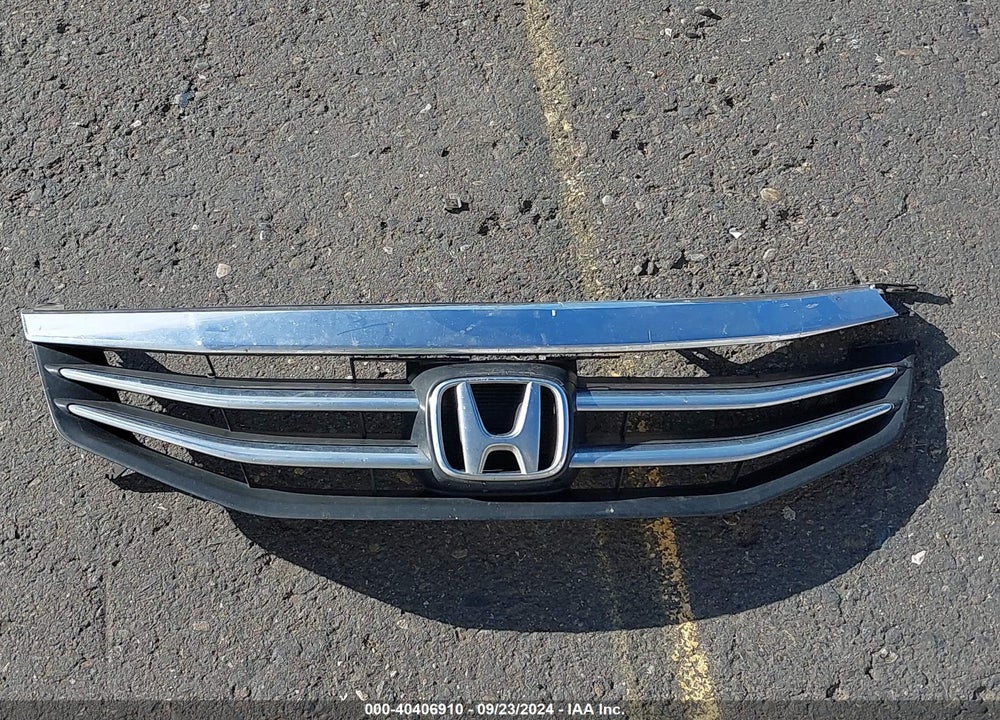 2011 HONDA ACCORD 2.4 LX VIN: 1HGCP2F31BA110124
