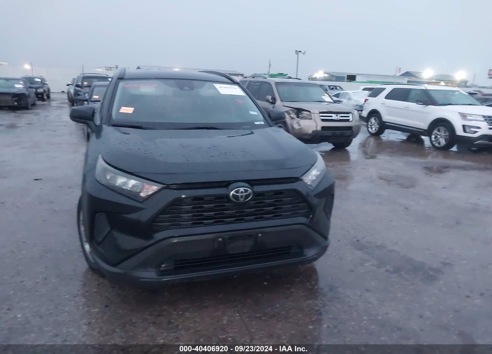 2019 TOYOTA RAV4 LE VIN: JTMH1RFV5KD501078