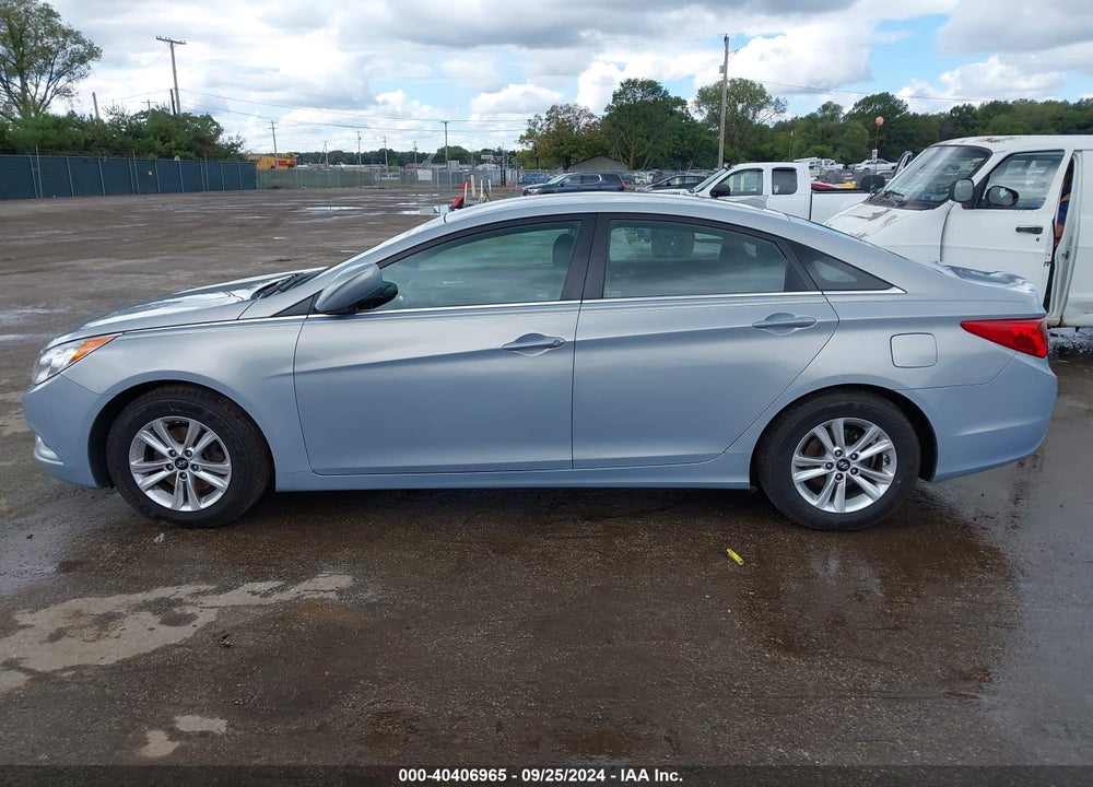 2013 HYUNDAI SONATA GLS VIN: 5NPEB4ACXDH632514