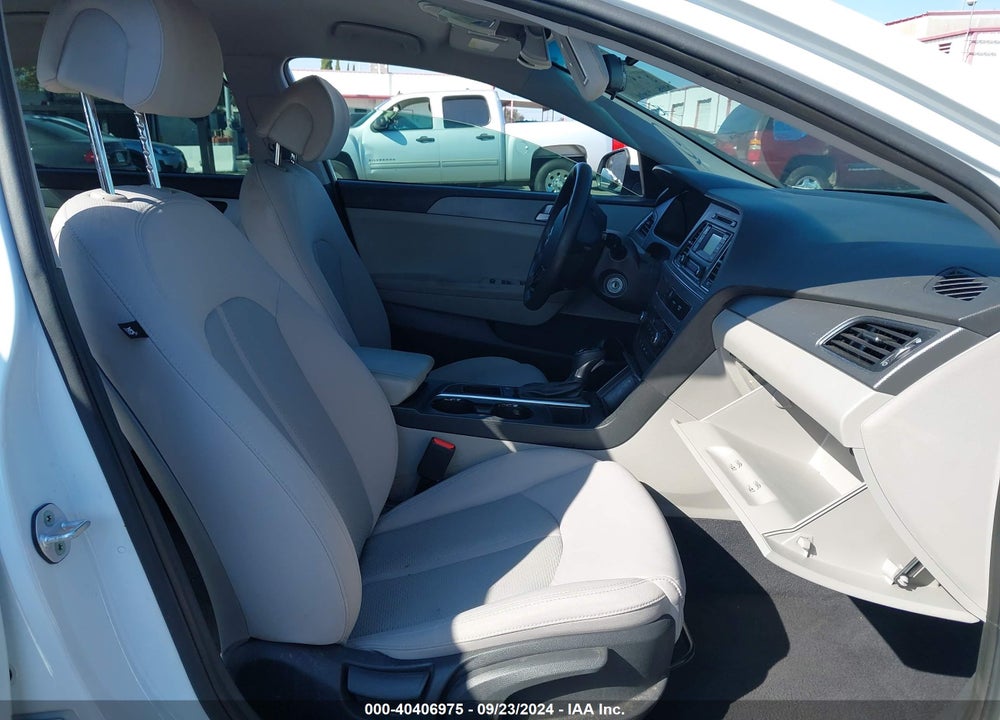 2017 HYUNDAI SONATA VIN: 5NPE24AF1HH455965