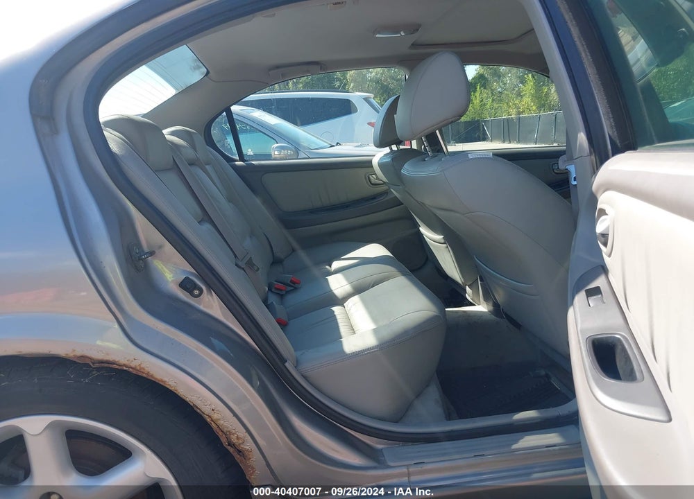 2002 NISSAN MAXIMA SE VIN: JN1DA31A02T312721