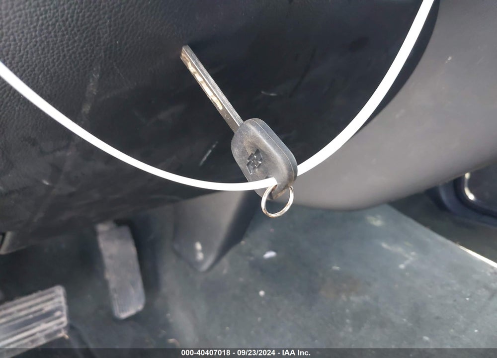 2015 CHEVROLET SUBURBAN 1500 VIN: 1GNSC5EC2FR525573
