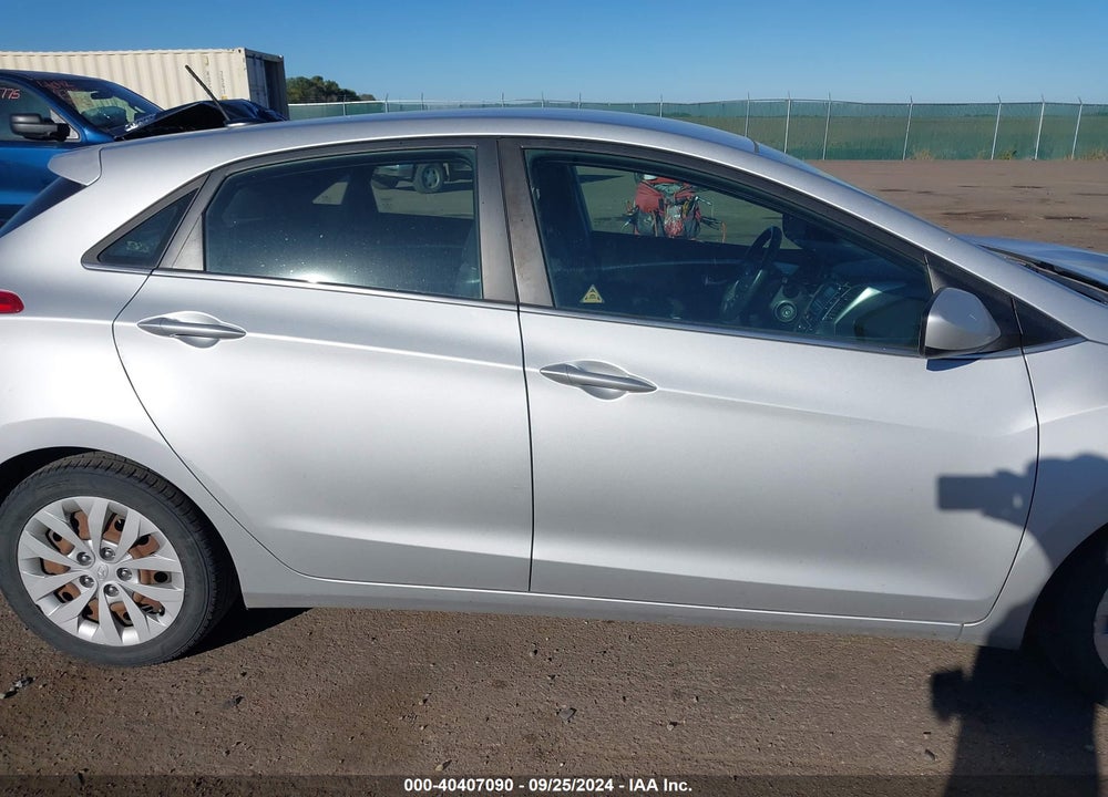 2016 HYUNDAI ELANTRA GT VIN: KMHD35LH7GU252396