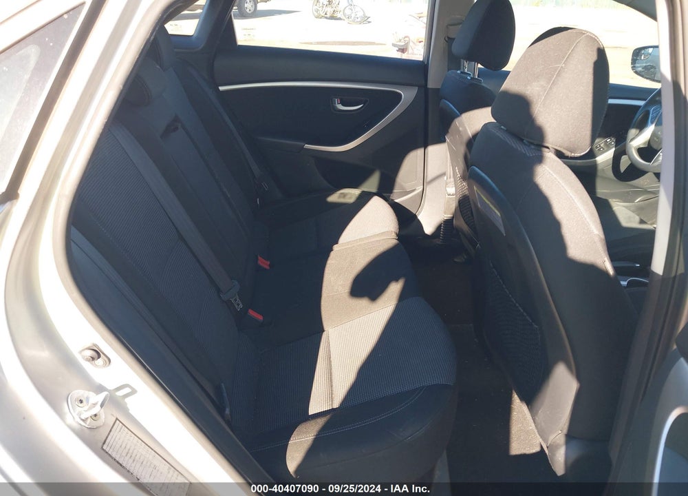 2016 HYUNDAI ELANTRA GT VIN: KMHD35LH7GU252396