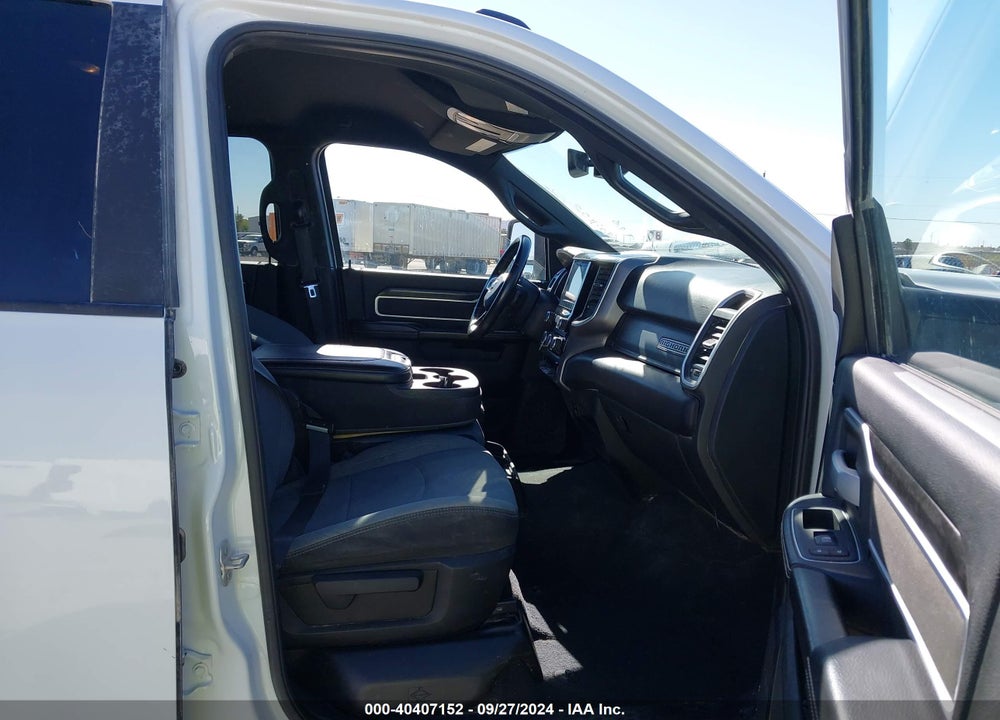 2024 RAM 2500 BIG HORN 4X4 8' BOX VIN: 3C6UR5JJ9RG139796