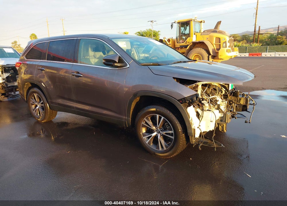 2019 TOYOTA HIGHLANDER LE PLUS VIN: 5TDZZRFH6KS314542