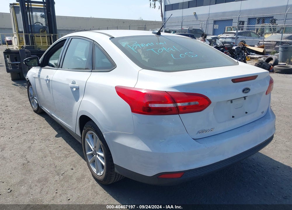 2015 FORD FOCUS SE VIN: 1FADP3F25FL262441