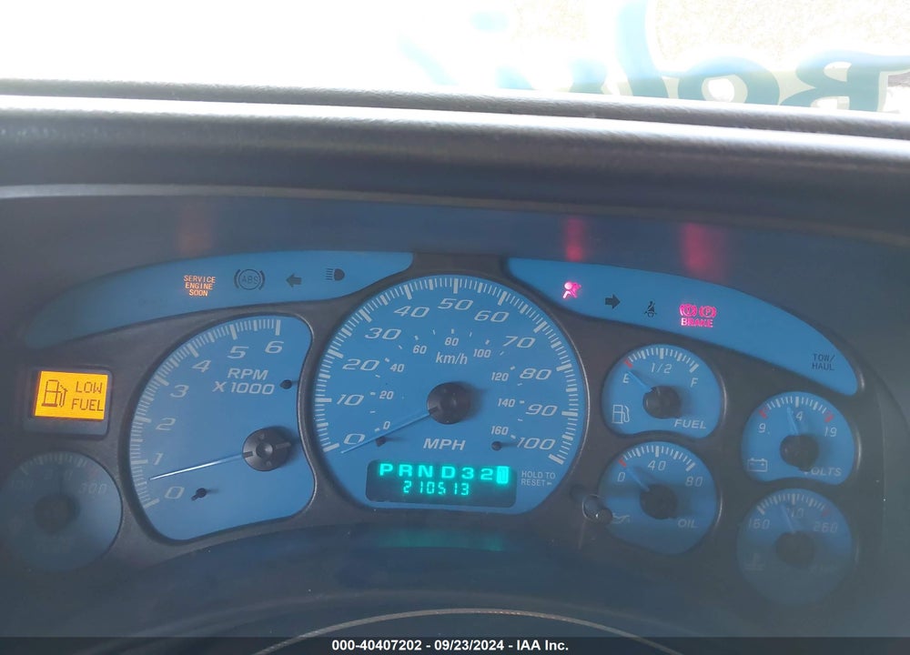 2000 CHEVROLET SILVERADO 1500 VIN: 1GCEC14WXYZ170472