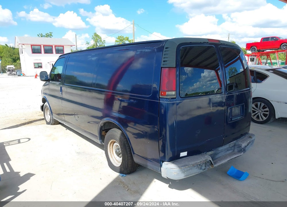 2002 CHEVROLET EXPRESS VIN: 1GCFG15W821200839