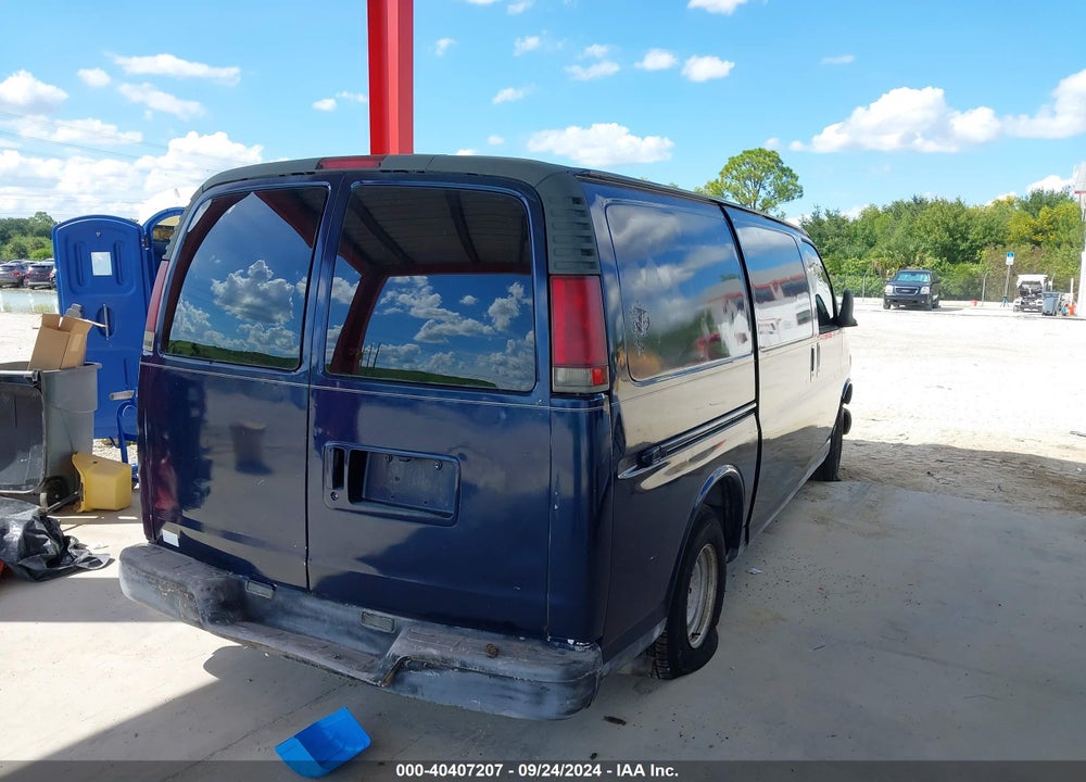 2002 CHEVROLET EXPRESS VIN: 1GCFG15W821200839