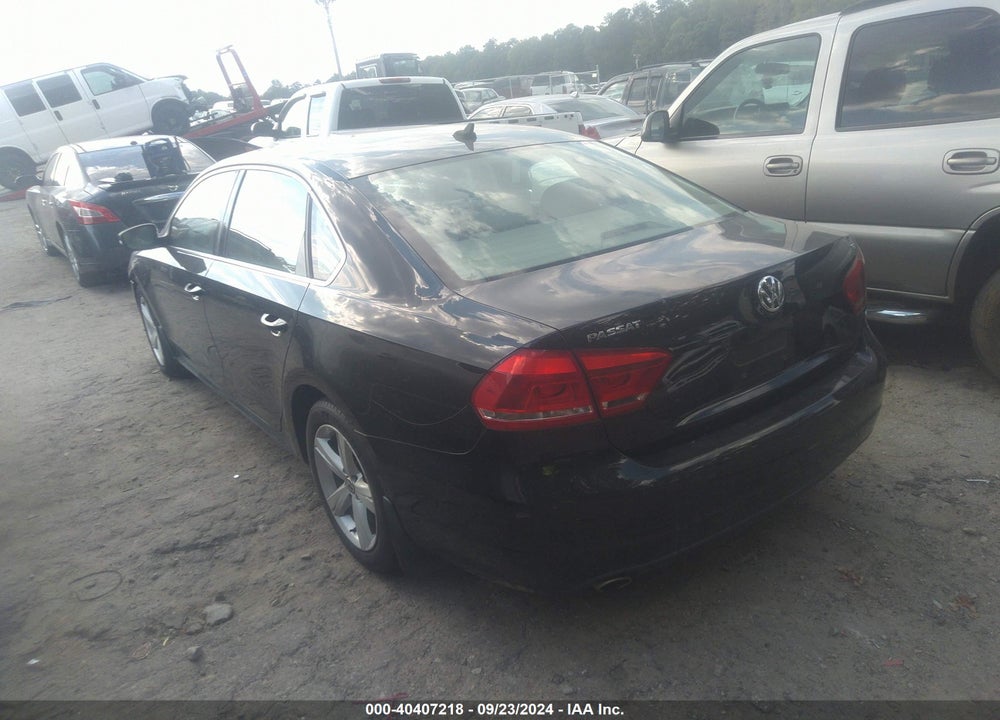 2013 VOLKSWAGEN PASSAT 2.5L SE VIN: 1VWBP7A3XDC080687