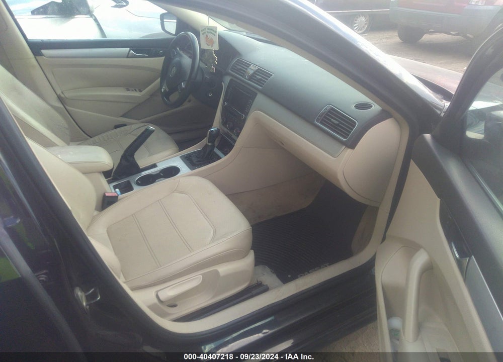2013 VOLKSWAGEN PASSAT 2.5L SE VIN: 1VWBP7A3XDC080687
