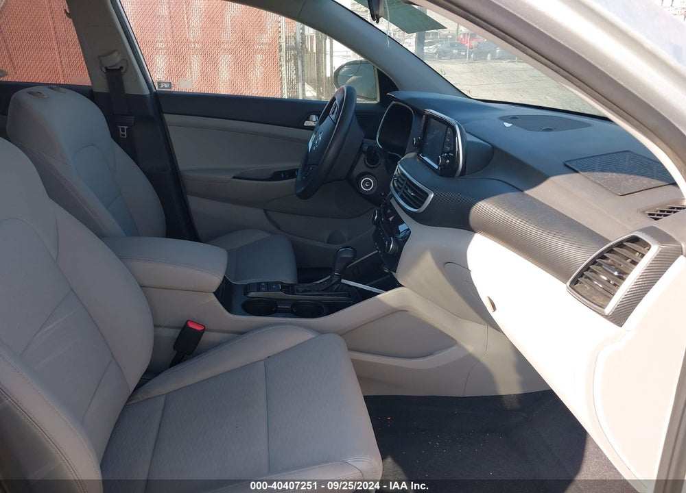 2019 HYUNDAI TUCSON SE VIN: KM8J23A44KU972743