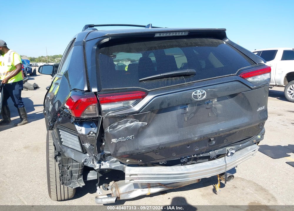 2024 TOYOTA RAV4 XLE VIN: 2T3W1RFVXRC281474
