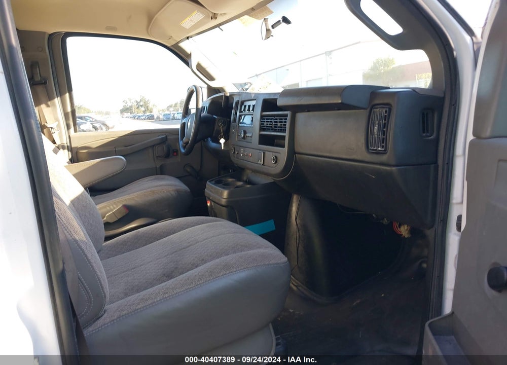 2016 CHEVROLET EXPRESS CUTAWAY 3500 VIN: 1GB0GRFGXG1209615