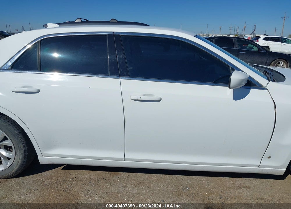 2015 CHRYSLER 300 LIMITED VIN: 2C3CCAAG6FH828617